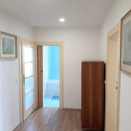 Apartman U Vila Tugenhart *